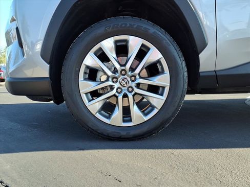 Certified 2023 Toyota RAV4 XLE Premium image 9