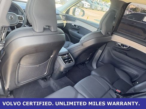 Certified 2025 Volvo XC90 B6 Plus image 32