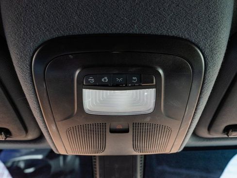 Used 2025 Mercedes-Benz Sprinter 2500 image 19