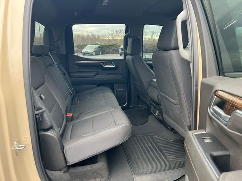 Used 2022 GMC Sierra 1500 Elevation image 11