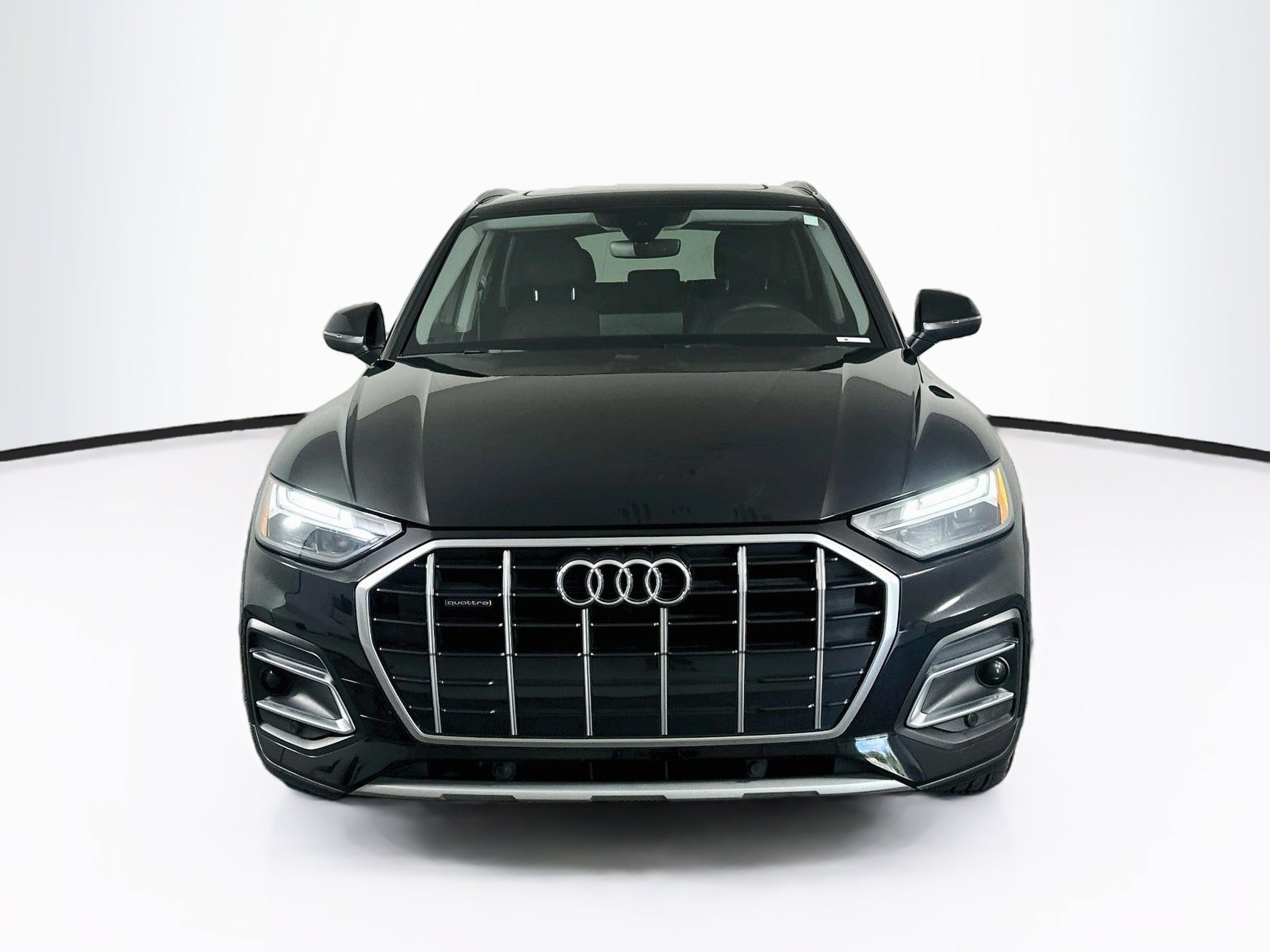 Used 2021 Audi Q5 2.0T Premium w/ Convenience Package AWD/4WD image 2