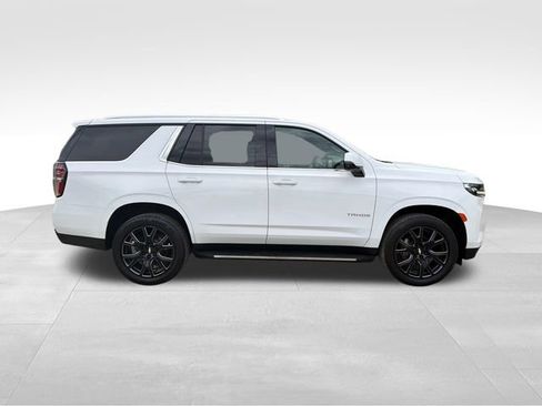 Used 2021 Chevrolet Tahoe LT w/ LT Signature Plus Package AWD/4WD image 2