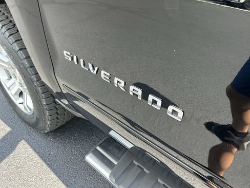 Used 2018 Chevrolet Silverado 1500 LT w/ All Star Edition AWD/4WD image 13