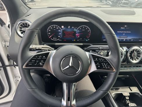 Used 2026 Mercedes-Benz GLA 250 4MATIC image 18