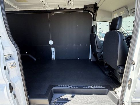 New 2026 Ford Transit 250 148 Medium Roof w/ Load Area Protection Package RWD image 14