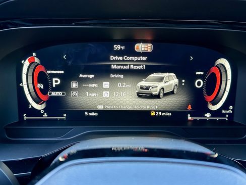 New 2026 Nissan Pathfinder Platinum image 26