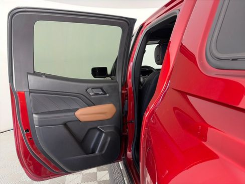 Used 2025 GMC Canyon AT4 w/ Off-Road Front Bumper Package AWD/4WD image 12