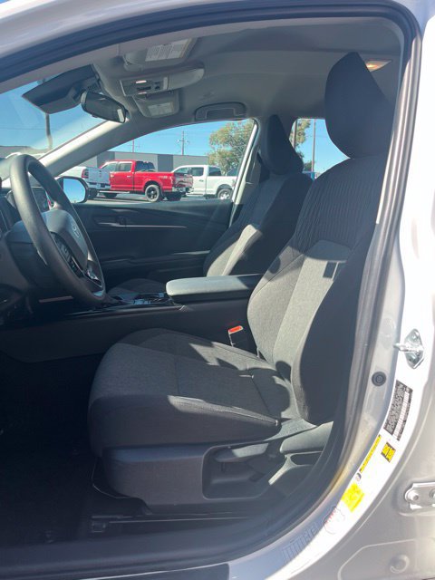 Used 2026 Toyota Camry LE FWD image 30