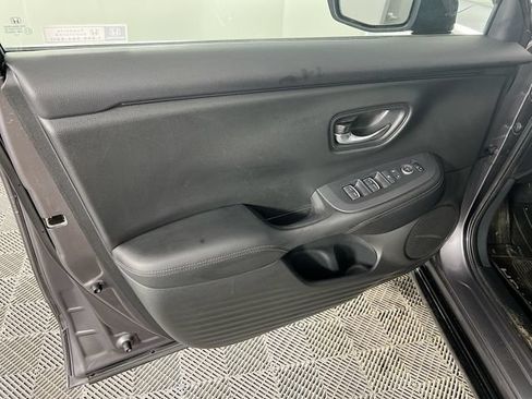 Used 2023 Honda HR-V EX-L image 17
