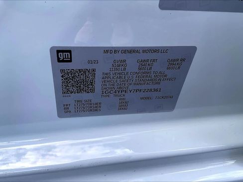 Used 2023 Chevrolet Silverado 2500 LTZ w/ LTZ Plus Package image 30