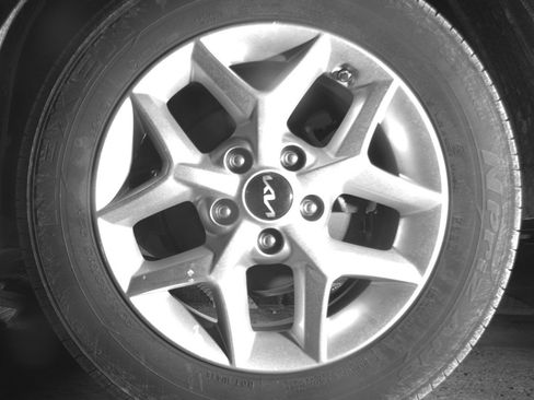 Used 2025 Kia Soul LX w/ LX Technology Package image 13