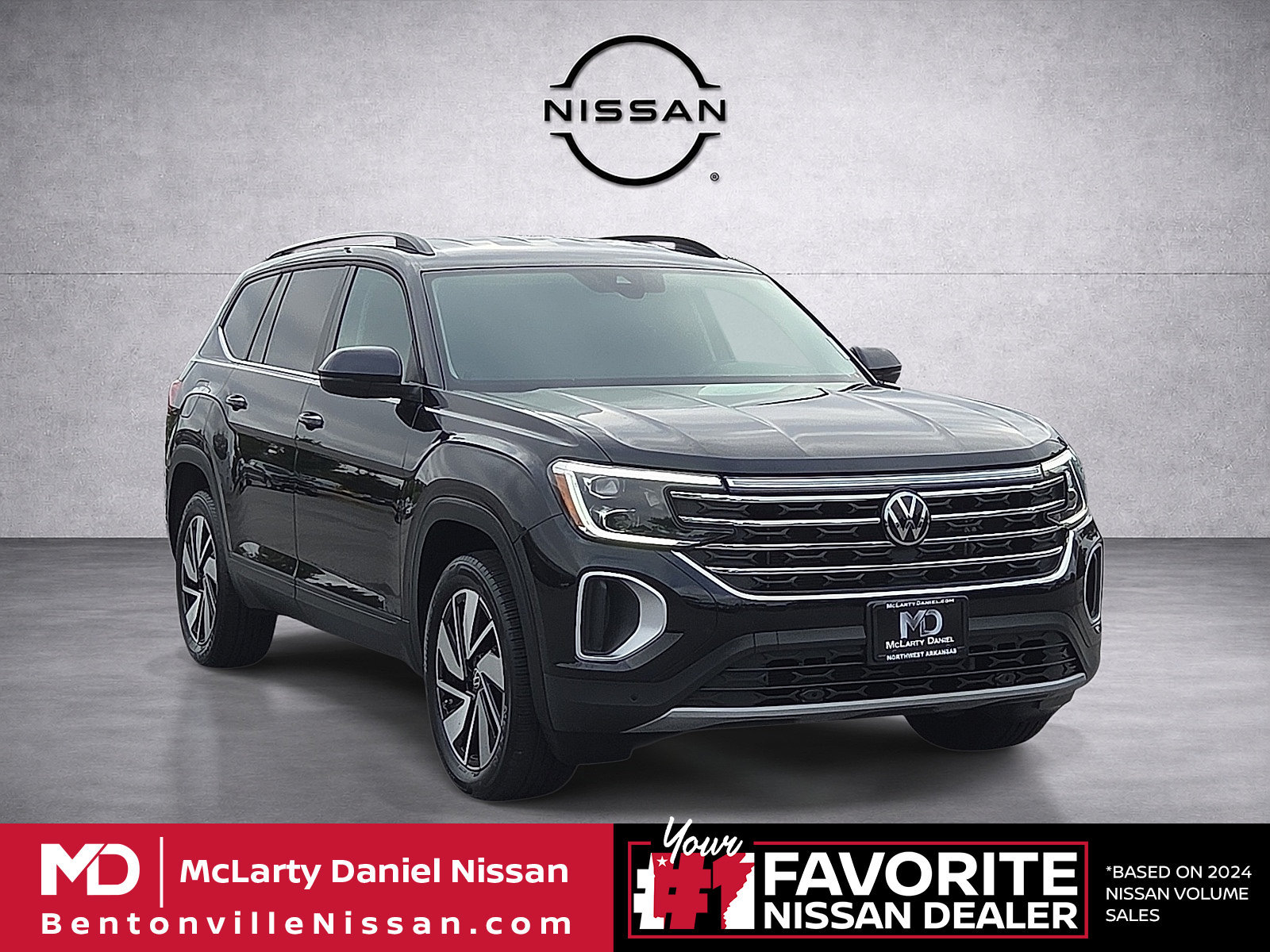 Used 2025 Volkswagen Atlas SE FWD image 1