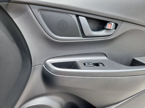Used 2021 Hyundai Kona SEL FWD image 15