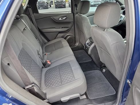 Used 2022 Chevrolet Blazer LT FWD image 17