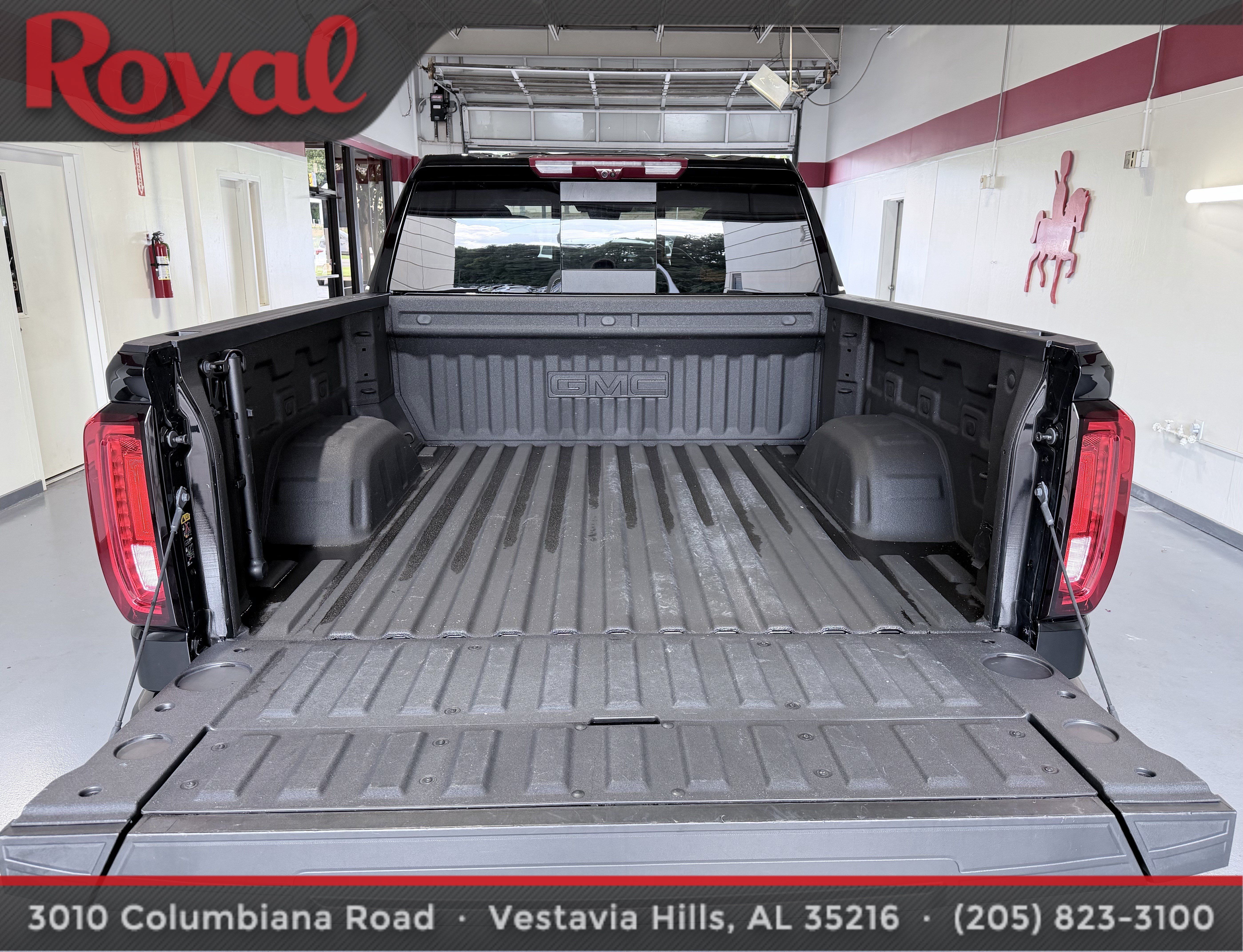 Used 2025 GMC Sierra 1500 AT4X AWD/4WD image 7