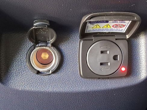 Used 2023 Hyundai Palisade Limited image 13