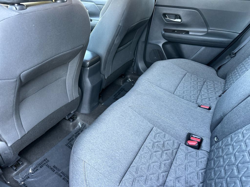 Used 2026 Nissan Kicks SV FWD image 12