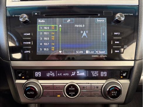 Used 2016 Subaru Outback 2.5i Premium AWD/4WD image 19