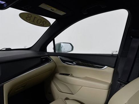 Used 2018 Cadillac XT5 Base image 25