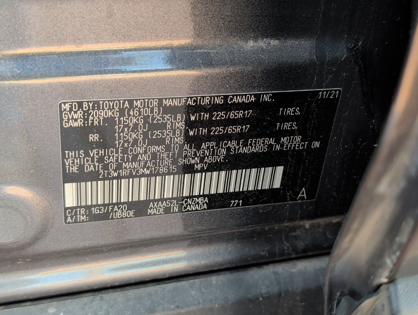 Used 2021 Toyota RAV4 XLE w/ Convenience Package FWD image 31