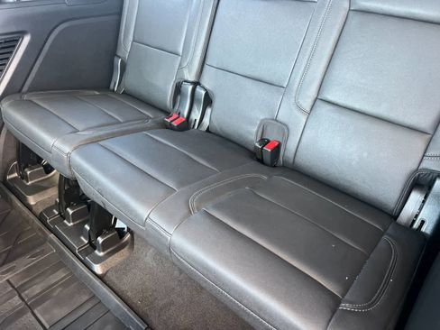 Used 2023 Chevrolet Tahoe Z71 AWD/4WD image 16