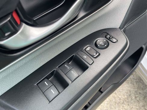 Used 2022 Honda CR-V EX image 12