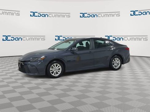 Used 2025 Toyota Camry LE FWD image 4