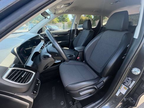 Used 2025 Kia Seltos S FWD image 37