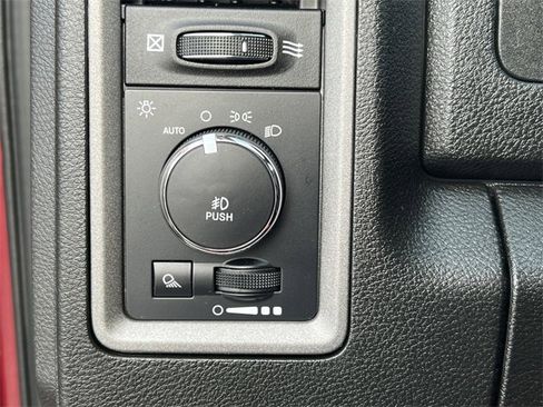 Used 2024 RAM 1500 Tradesman w/ Tradesman SXT Package image 18