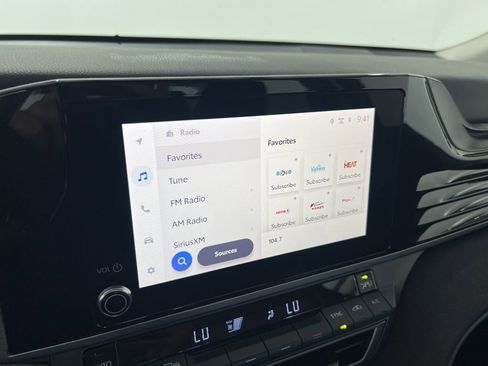 Used 2025 Toyota Camry LE image 12