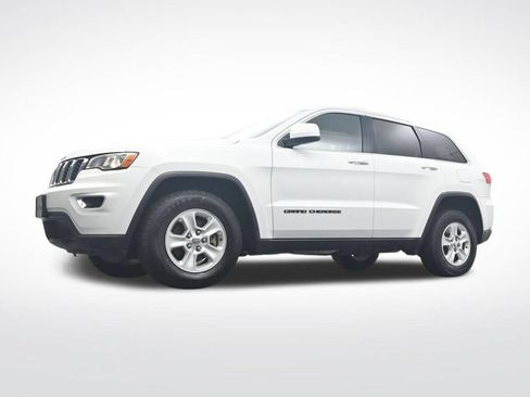 Used 2017 Jeep Grand Cherokee Laredo AWD/4WD image 29