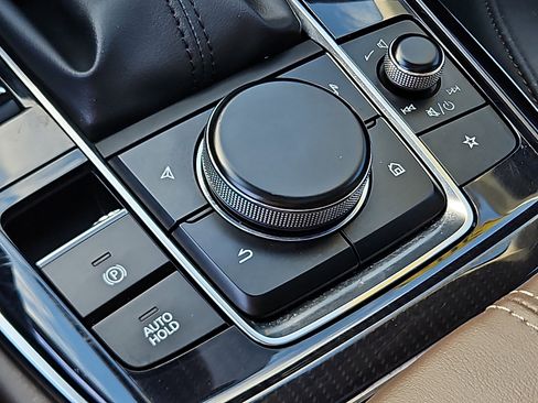 Used 2022 MAZDA CX-30 AWD 2.5 S w/ Premium Package image 25