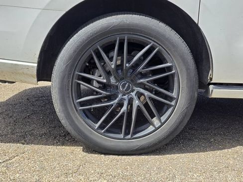 Certified 2022 Ford Expedition Max Platinum AWD/4WD image 9