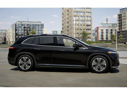 New 2026 Mercedes-Benz EQS 400 4MATIC SUV image 14