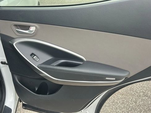 Used 2018 Hyundai Santa Fe Sport AWD/4WD image 14