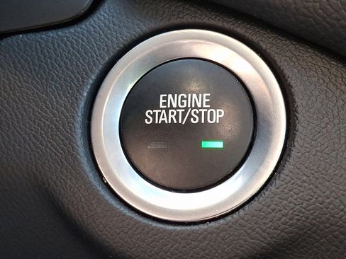 Used 2023 Chevrolet Equinox LT image 21