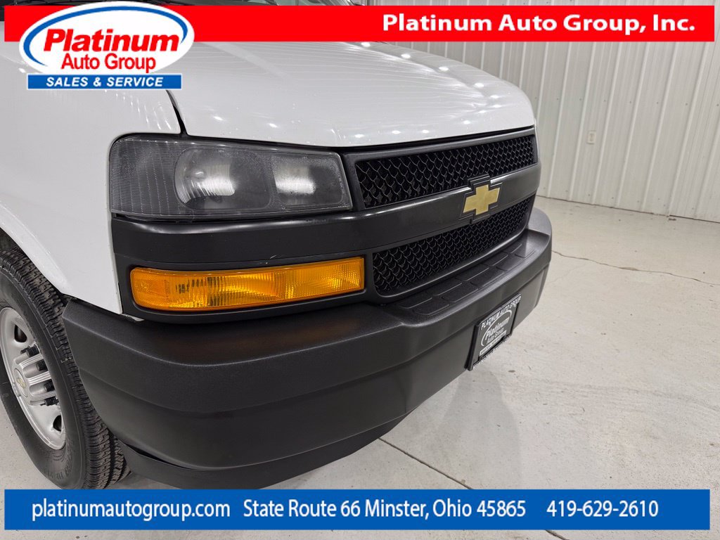 Used 2020 Chevrolet Express 3500 Extended w/ Driver Convenience Package RWD image 48