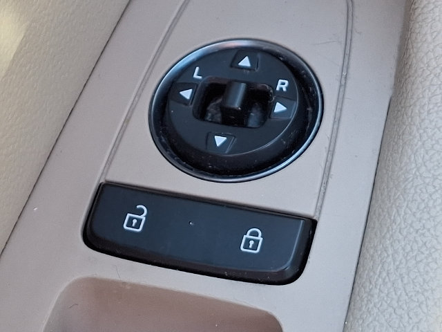 Used 2015 Hyundai Sonata Limited FWD image 17