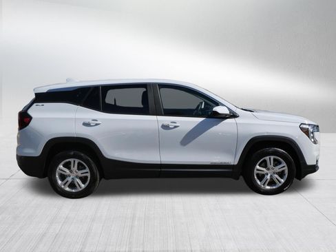 Used 2024 GMC Terrain SLE AWD/4WD image 8