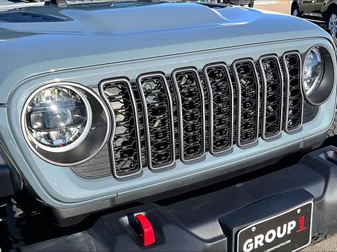 Used 2024 Jeep Wrangler Unlimited Rubicon image 28