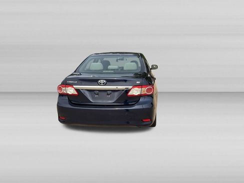 Used 2012 Toyota Corolla LE FWD image 5
