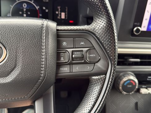 Used 2024 Toyota Tacoma SR AWD/4WD image 33