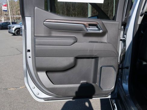 New 2026 GMC Sierra 1500 SLT w/ SLT Premium Plus Package image 22