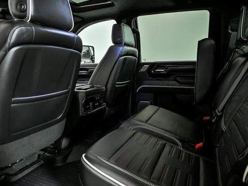 Used 2024 GMC Sierra 2500 AT4X w/ AT4X AEV Edition image 15