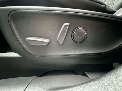 New 2025 Ford Escape SE FWD image 14