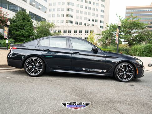 Used 2022 BMW 540i w/ M Sport Package image 8