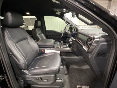 Used 2025 Ford F150 Lariat w/ Equipment Group 501A Mid image 29