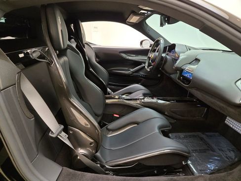 Used 2022 Ferrari SF90 Stradale AWD/4WD image 23