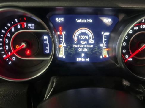 Used 2022 Jeep Gladiator Mojave w/ Safety Group AWD/4WD image 11