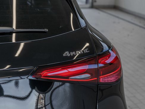 New 2026 Mercedes-Benz GLC 300 4MATIC image 24